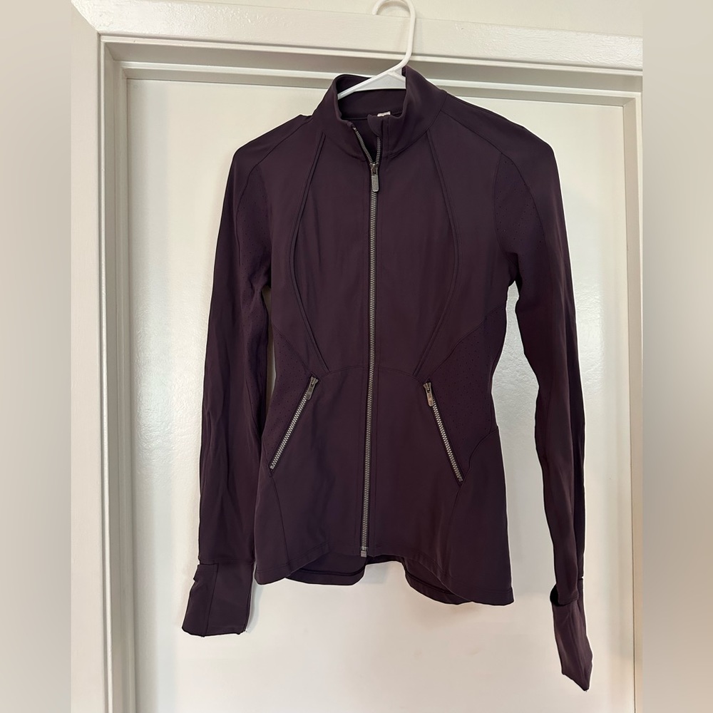 Lulu lemon jacket; perfect condition; dark purple; size 4